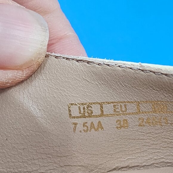 STUART WEITZMAN Cream Leather Pearls Slingback Sandals - Picture 6 of 8